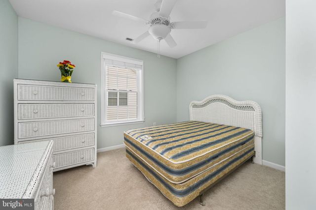 1022 GLORY WAY, Lititz, PA 17543