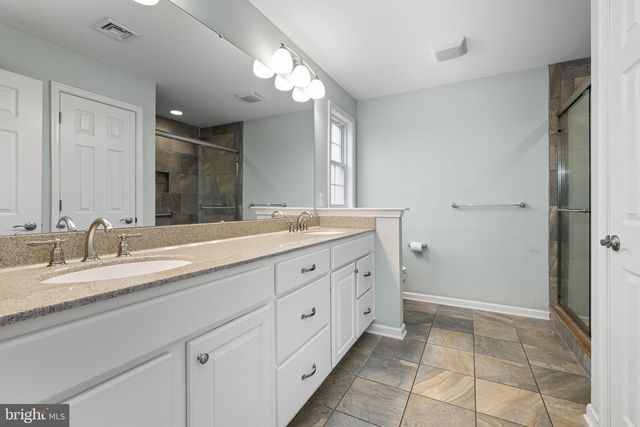 1022 GLORY WAY, Lititz, PA 17543