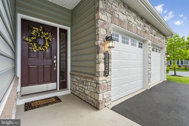 1022 GLORY WAY, Lititz, PA 17543