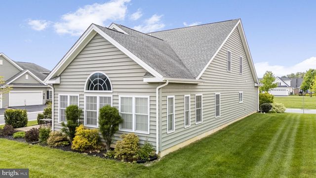 1022 GLORY WAY, Lititz, PA 17543