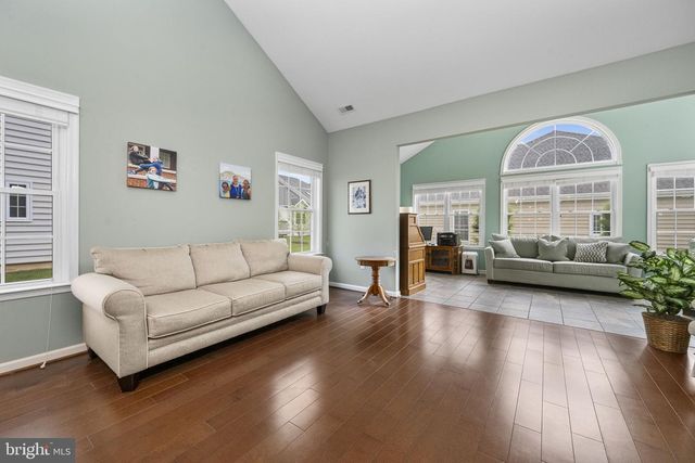 1022 GLORY WAY, Lititz, PA 17543
