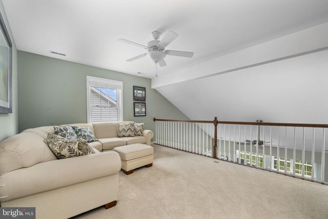 1022 GLORY WAY, Lititz, PA 17543
