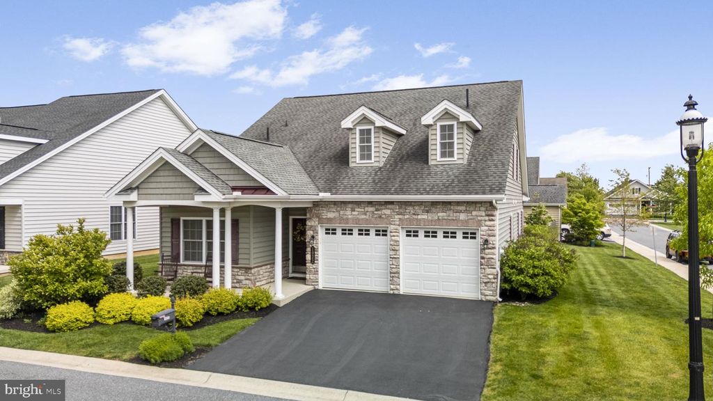 1022 GLORY WAY, Lititz, PA 17543