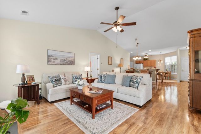 210 Vermillion Dr., Little River, SC 29566