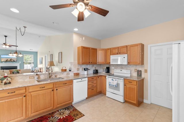 210 Vermillion Dr., Little River, SC 29566