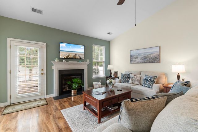 210 Vermillion Dr., Little River, SC 29566