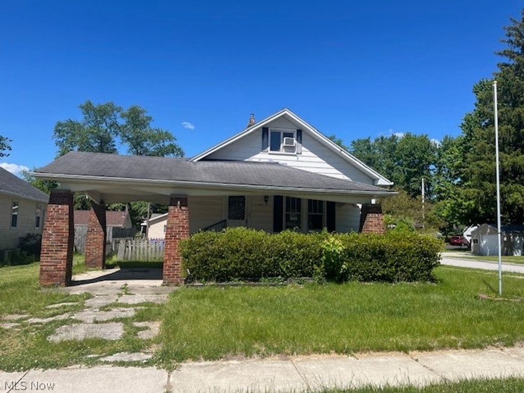 1148 Columbus Drive, Holland, OH 43528