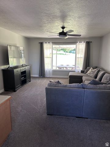 590 WOODLAND CIR, Bountiful, UT 84010