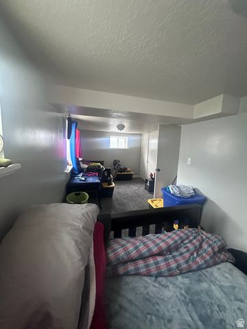 590 WOODLAND CIR, Bountiful, UT 84010