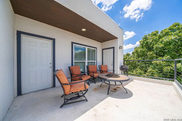 2406 MARTIN LUTHER KING DR, San Antonio, TX 78203