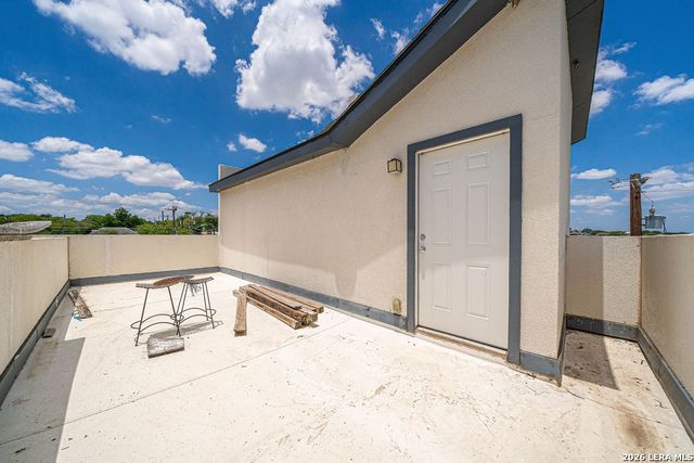 2406 MARTIN LUTHER KING DR, San Antonio, TX 78203