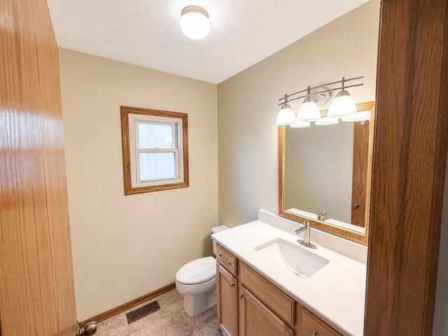 6904 E Aberdeen, Wichita, KS 67206