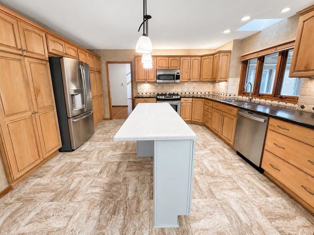 6904 E Aberdeen, Wichita, KS 67206