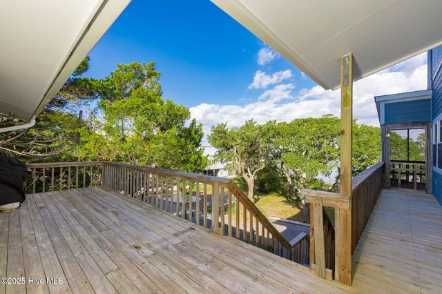 3904 Emerald Drive, Emerald Isle, NC 28594