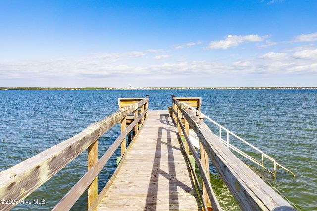 3904 Emerald Drive, Emerald Isle, NC 28594