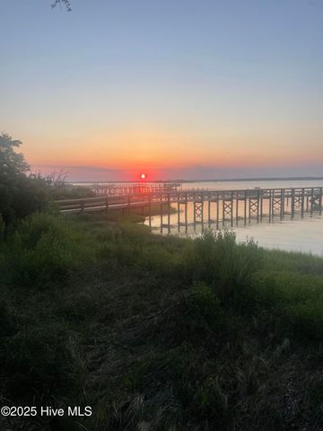 3904 Emerald Drive, Emerald Isle, NC 28594