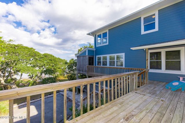 3904 Emerald Drive, Emerald Isle, NC 28594