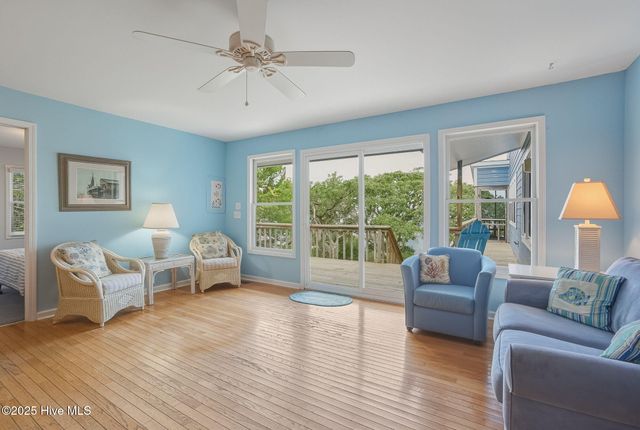 3904 Emerald Drive, Emerald Isle, NC 28594