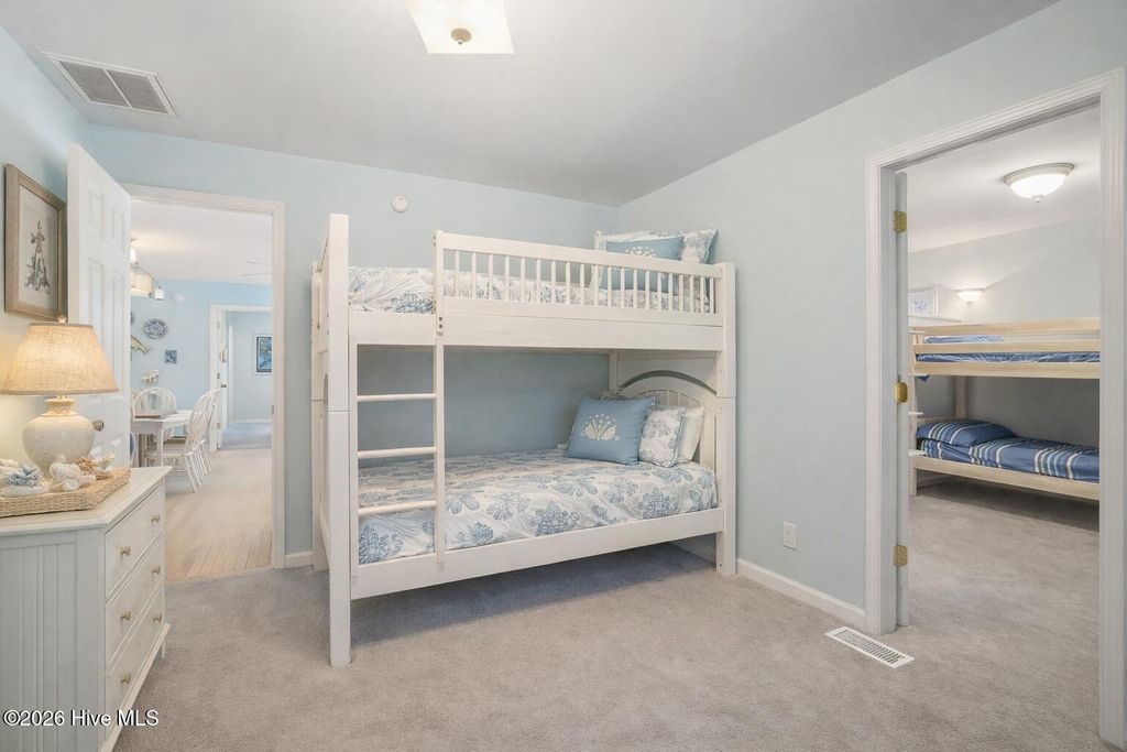 Image 10 of property listing at 3904 Emerald Drive, Emerald Isle, NC 28594