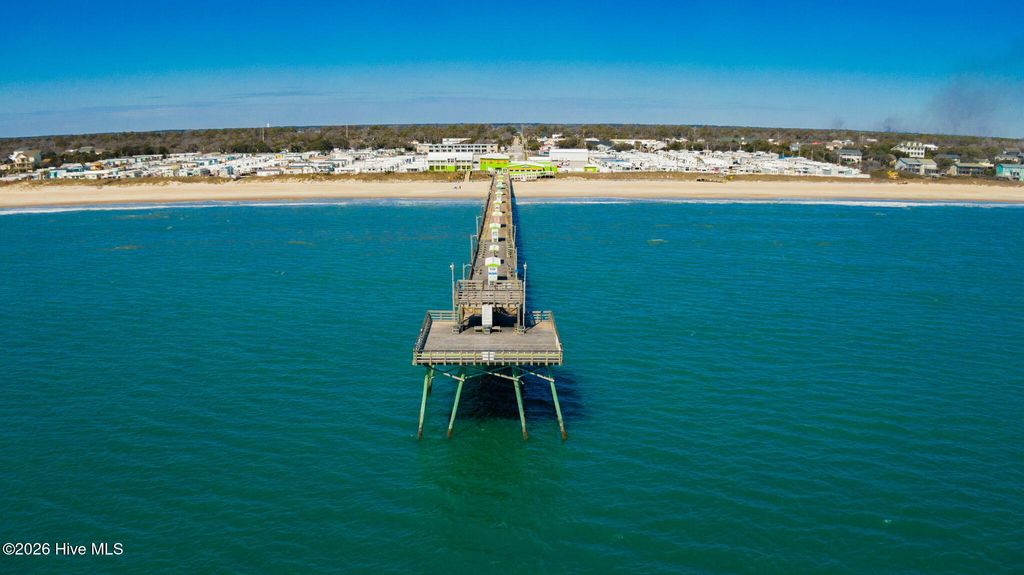 Image 29 of property listing at 3904 Emerald Drive, Emerald Isle, NC 28594