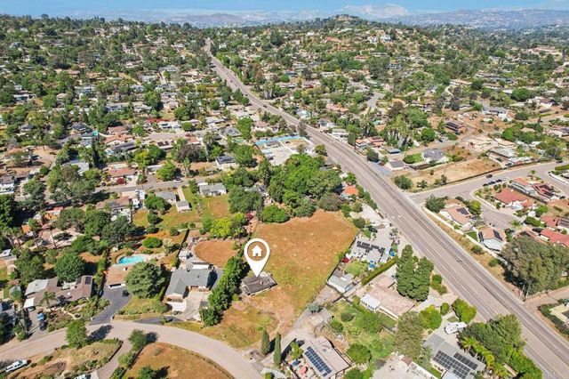 10752 Lupin Way, La Mesa, CA 91941