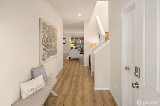 21272 SE 275th Court, Maple Valley, WA 98038