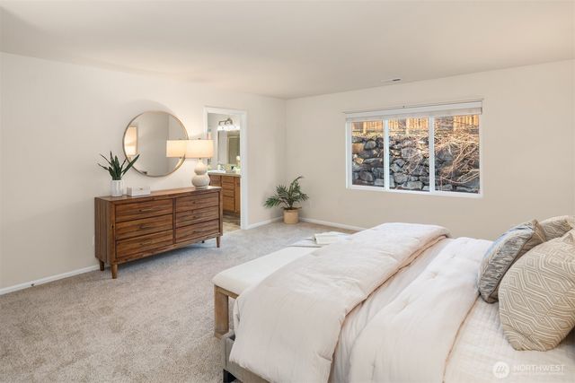 21272 SE 275th Court, Maple Valley, WA 98038