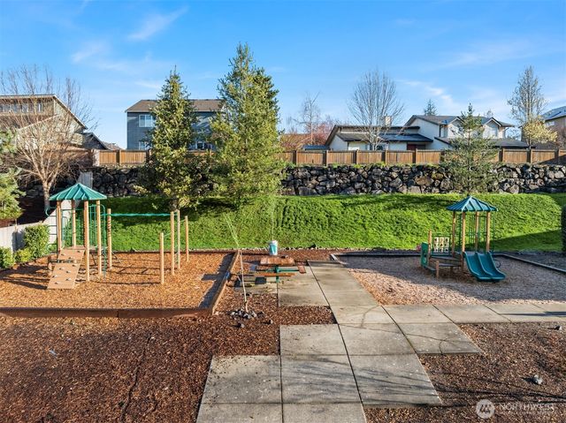 21272 SE 275th Court, Maple Valley, WA 98038