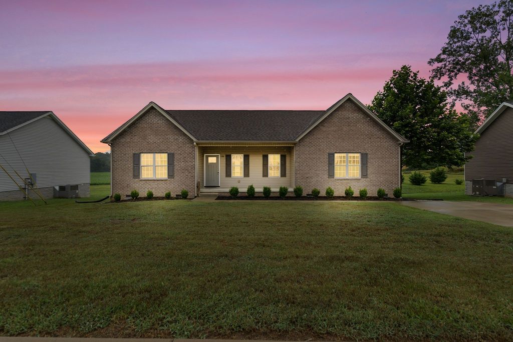 130 Rivercrest Cir, Carthage, TN 37030