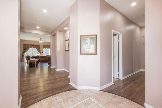 3225 Hidden Estates Lane, Escondido, CA 92027