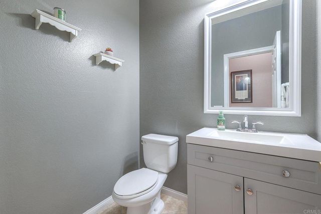 3225 Hidden Estates Lane, Escondido, CA 92027