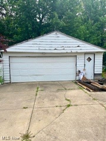 4089 E 175th Street, Cleveland, OH 44128