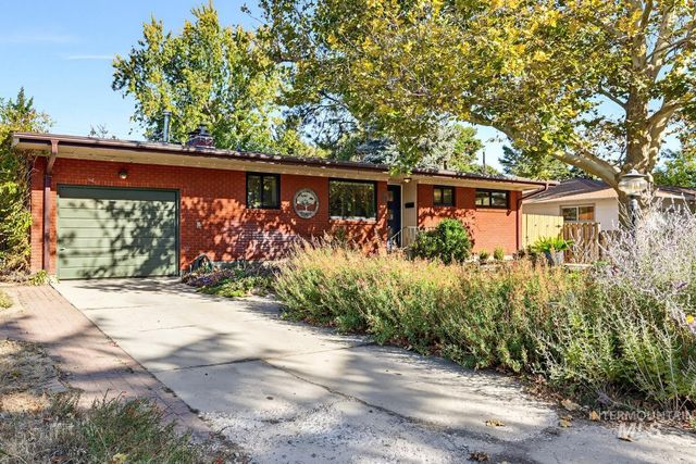 4830 W Greenbrier Dr, Boise, ID 83705 property photo