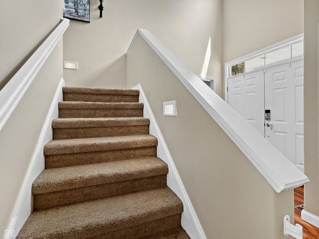 88 Westbrook Court, Columbus, IN 47201