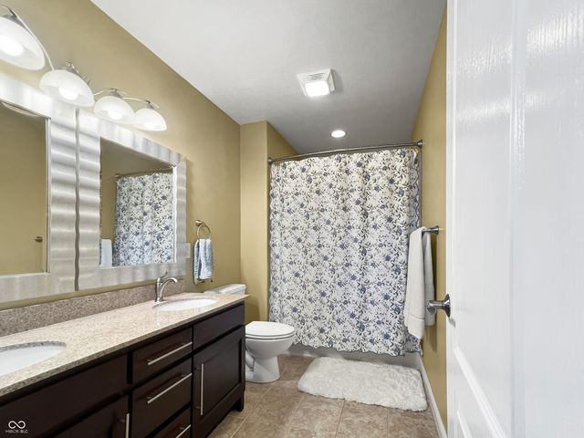 88 Westbrook Court, Columbus, IN 47201