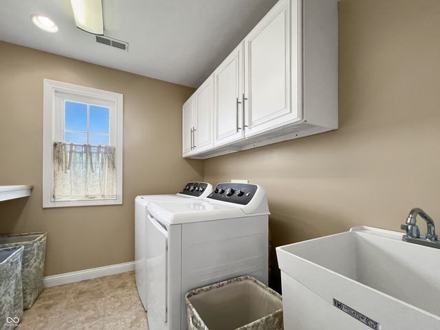 88 Westbrook Court, Columbus, IN 47201