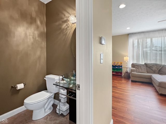 88 Westbrook Court, Columbus, IN 47201