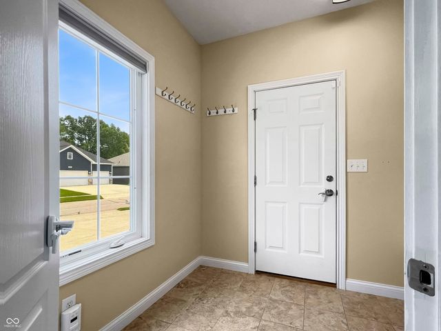 88 Westbrook Court, Columbus, IN 47201