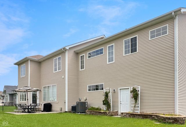 88 Westbrook Court, Columbus, IN 47201