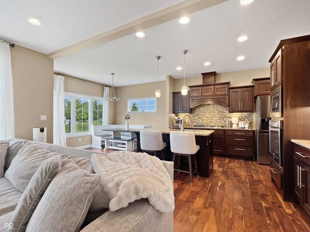 88 Westbrook Court, Columbus, IN 47201