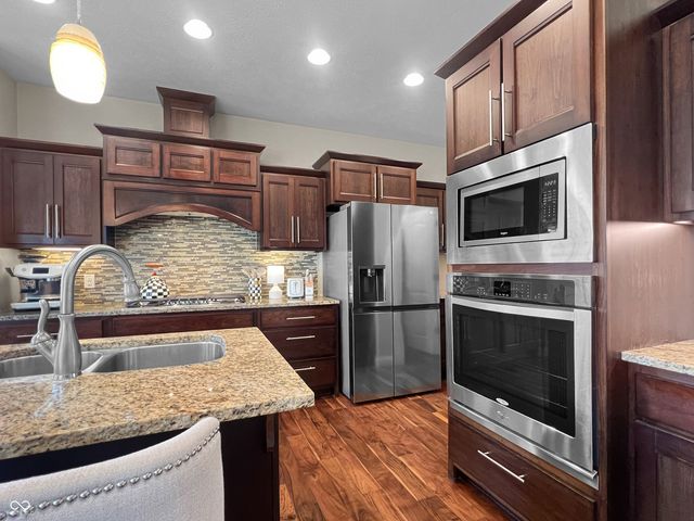88 Westbrook Court, Columbus, IN 47201