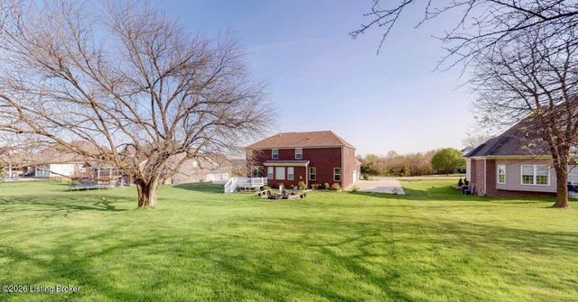 89 Persimmon Ridge Dr, Louisville, KY 40245
