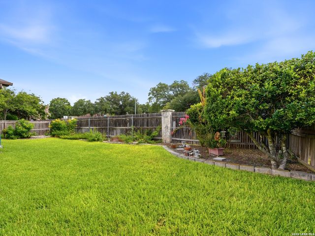 8522 Ulysses, Universal City, TX 78148