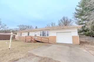 2615 E 100 S, Knox, IN 46534