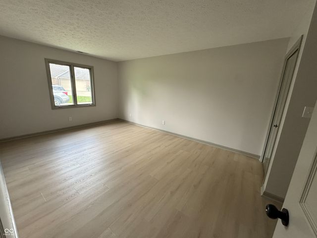 9332 Cinnebar Drive, Indianapolis, IN 46268