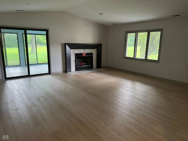 9332 Cinnebar Drive, Indianapolis, IN 46268
