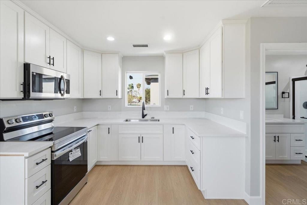 Image 30 of property listing at 1839 Rios Avenue, Chula Vista, CA 91911
