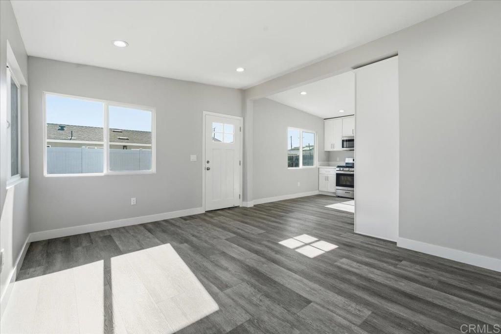 Image 8 of property listing at 1839 Rios Avenue, Chula Vista, CA 91911