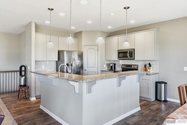 20908 Camden Avenue, Elkhorn, NE 68022