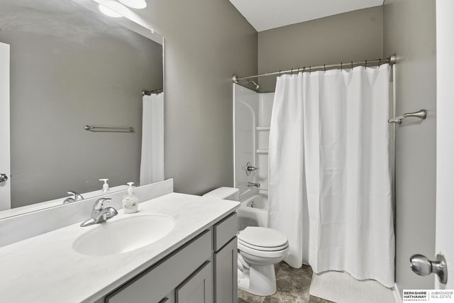 20908 Camden Avenue, Elkhorn, NE 68022